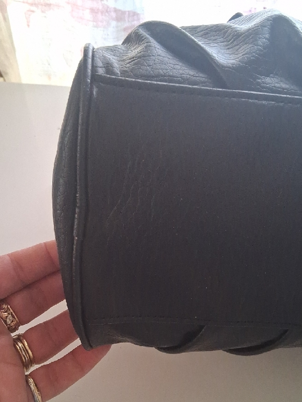 Juicy Couture Black Satchel with Gold Heart Charm - Picture 2 of 11